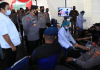 Kapolri Pantau Vaksinasi Covid-19 dan Donor Plasma di Polda NTT Kapolri di Mapolda NTT, Sabtu (3/4/21).