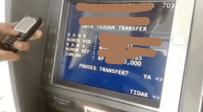 Sopir MJS Ngaku Pernah Transfer Rp 40 Juta ke Ajudan Mensos "Benar ini nama Eko Budi Santoso? Saudara baca langsung di rekening tersebut?" tanya Jaksa lagi. "Iya," singkat Sanjaya.