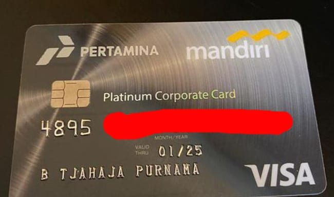 Wow.. Kartu Kredit Milik Ahok Limitnya Rp 30 M Kartu Kredit milik Ahok ini memiliki limit Rp 30 miliar.