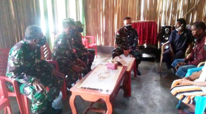 Aniaya Anak SMP dan SMA, Kopral EP Ditahan Denpom Kupang Dandim beserta anggotanya bertemu dan meminta maaf kepada keluarga 2 pelajar yang dianiaya Kopka EP (Dok. Istimewa)