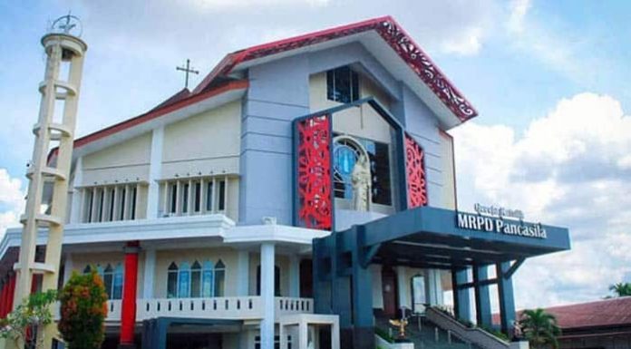 Hamili Istri Orang, Pastor JR Diberhentikan Gereja Katolik Maria Ratu Pencinta Damai Pontianak