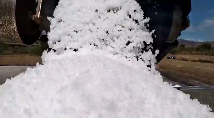 Garam Nagekeo Diekspor ke Australia Garam yang diproduksi PT. Chetam Salt Indonesia di Desa Nggolonio, Kecamatan Aesesa, Kabupaten Nagekeo.