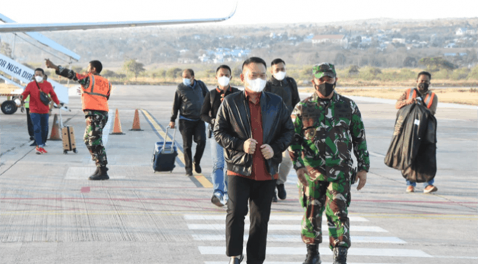 Pangkostrad Kunjungi Mako Satgas Pamtas RI-RDTL Pangkostrad, Letjen TNI Dudung Abdurachman, S.E., M.M., melakukan Kunjungan Kerja ke Mako Satgas Pamtas RI-RDTL Yonarmed 6/3 Kostrad, Rabu (22/09/2021).