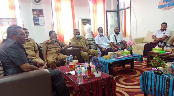 Bupati Lembata Penuhi Permintaan Warga Mirekpuka Mirekpuka Lamaheku Lerek lembata