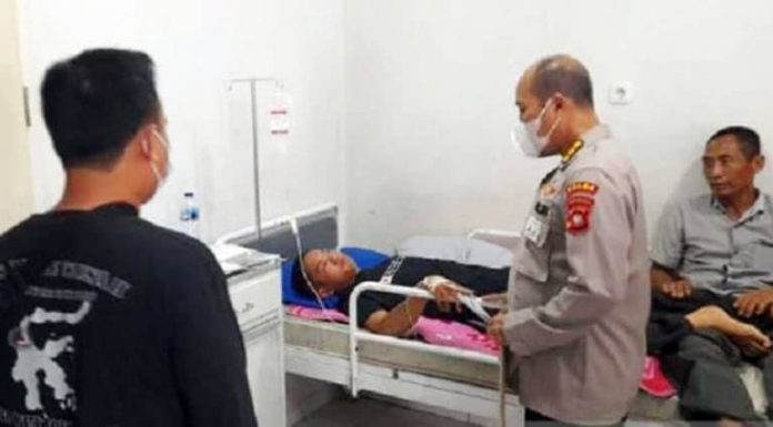 Duh.. Kembali Terjadi Polisi Tembak Polisi, Begini Kejadiannya Bripda Arif Gani, polisi yang tertembak senjata pelontar gas sedang menjalani perawatan di Rumah Sakit Aloei Saboe Kota Gorontalo. (ANTARA/HO-Humas Polda Gorontalo)