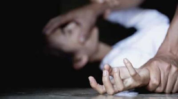 Anak SMA Diperkosa 6 Remaja, Pelaku Videokan Lalu Pamer Ke Teman ilustrasi
