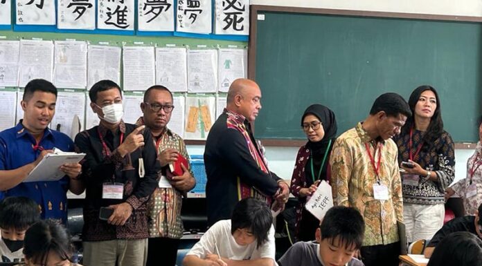 Kepsek Santo Yoseph Ke Jepang, Kunjungi SMP Hayaboshi Hingga Menara Tokyo Romo Amanche di Jepang