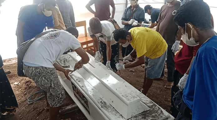 Diduga Meninggal Tidak Wajar, Makam ASN di Nagekeo Dibongkar bongkar makam nagekeo
