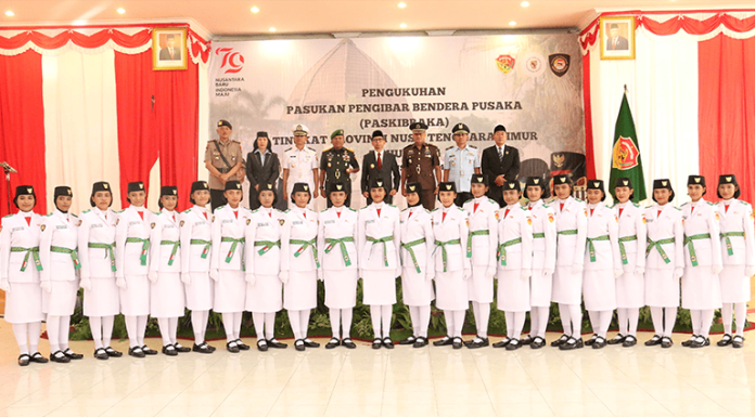 Gubernur Kukuhkan Paskibraka Provinsi NTT