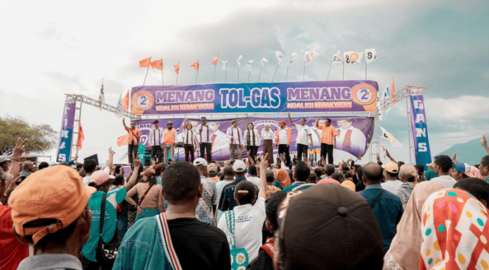 Tol- Gas dan Kampiun Pemilukada Lembata Kampanye Akbar TOL-GAS di Lapangan Harnus, Rabu 13 November 2024.