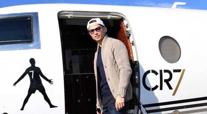 Ronaldo Nginap di Bali, Bolak-Balik Kupang Dengan Jet Pribadi Cristiano Ronaldo di Jet pribdinya.