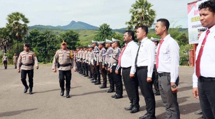 Amankan Lebaran, Polisi Siaga di Masjid – Masjid