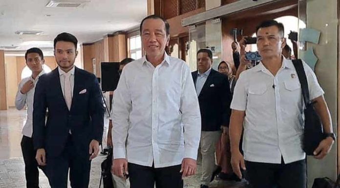 Polisi Sita Ijazah SMA dan S1 Milik Jokowi