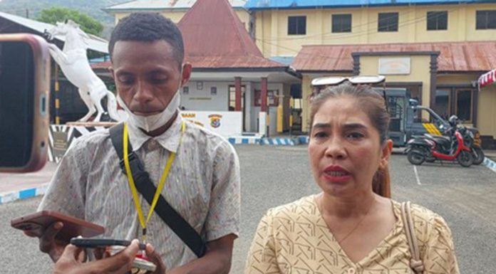Aisyah Bahweres Lapor Mulyawan Djawa Ke Polres Alor