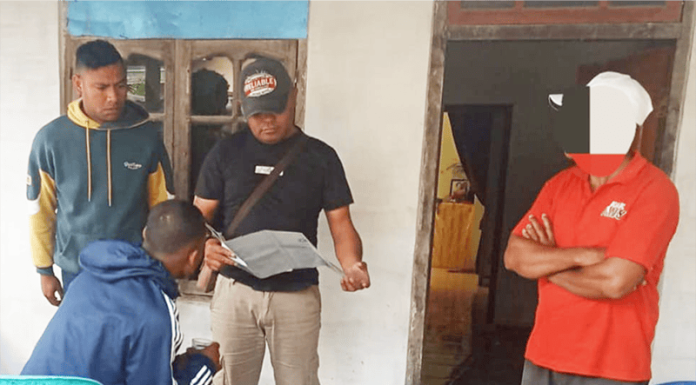 Buser Polres Ngada Tangkap Residivis di Watukapu Pelaku saat ditangkap tim Buser Polres Ngada