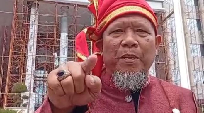 Panglima PANI Desak Kejaksaan Segera Tangkap Silfester Matutina Panglima Pasukan Adat Nusantara Indonesia