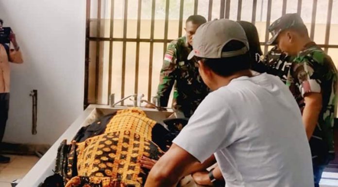 Diduga Dianiaya, Anggota TNI di Nagekeo Meninggal Dunia Jenazah Prada Lucky Chepril Saputra Namo di RSUD Aeramo