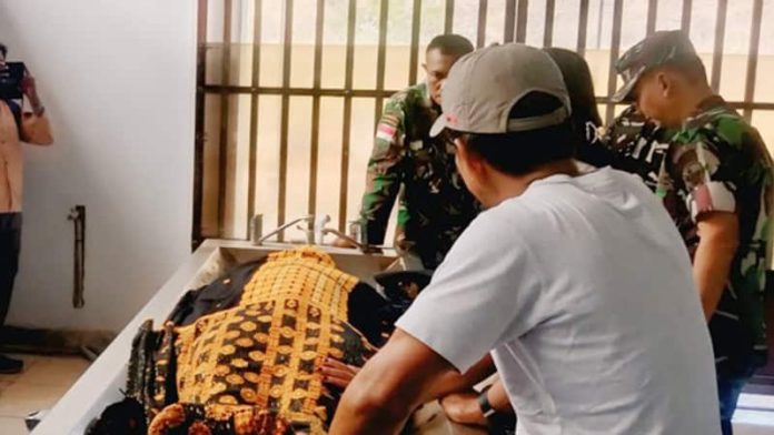 Jenazah Prada Lucky Chepril Saputra Namo di RSUD Aeramo