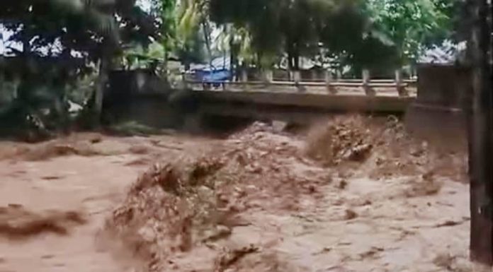 Dua Ruas Jalan di Mauponggo Lumpuh Total Akibat Banjir Banjir Mauponggo