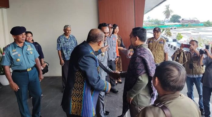 Wamen PUPR Kunjungi Nagekeo, Beri Bantuan dan Pemulihan Pasca Banjir Bandang Wamen PUPR kunjungi Nagekeo