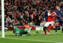 Satu Gol, Dua Kontroversi, dan Arsenal Melaju ke Final Liga Champions Bola liar berbuah gol yang membuat Arsenal melaju ke babak final Liga Champions 2025/2026.