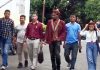 Ketua PMKRI Ende Diperiksa Polisi Usai Advokasi Korban Gusuran, Istri Bupati Jadi Pelapor Ketua PMKRI Cabang Ende, Daniel Turot, dkk, saat tiba di Polres Ende, Senin (11/5/2026).
