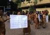 Safirah Kembali, SMKN 5 Gaduh, Polda NTT Kapan Bertindak? Ratusan Guru SMKN 5 Kupang Demo di sekolah, menuntut Kepsek Safira Abineno dinonaktifkan.