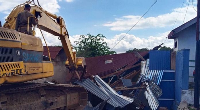 Bupati Ende Terjebak Tanah 75 Meter, Kalau 75 Hektare Baru Berwibawa!