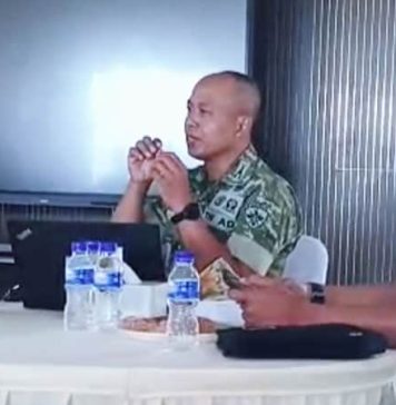 TNI Janji Bangun Ekonomi, Tokoh Nagekeo Ingatkan Sejarah Tanah Belum Tuntas Komandan Kodim 1625/Ngada, Letkol Inf. Imam Subekti, didampingi Komandan Yonif TP 834, Letkol Inf. Bony Prima, dalam rapat koordinasi bersama Pemkab Nagekeo di Markas Yonif 834/WM, Selasa (9/6/2026) menanggapi aksi damai 5 Juni 2026.