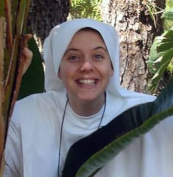 Mimpi Jadi Bintang Hollywood, Berakhir Di Bawah Reruntuhan Gempa Suster Clare Crockett