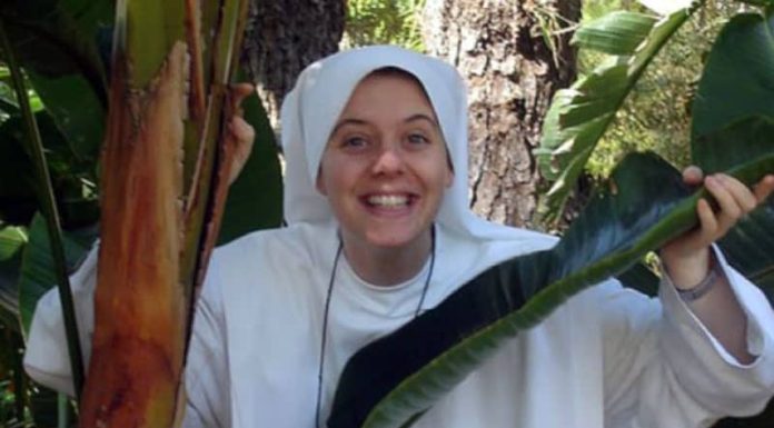 Mimpi Jadi Bintang Hollywood, Berakhir Di Bawah Reruntuhan Gempa Suster Clare Crockett