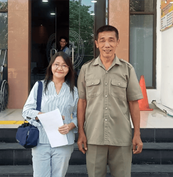 BPR Christa Jaya Digugat: Catatan Kredit Rp0, Tiba-Tiba Muncul Tagihan Rp14,9 Miliar! Imelda Ninu dan Boby Hartono Tantoyo usai mendaftarkan gugatan di PN Kupang, Rabu (7/10/26).