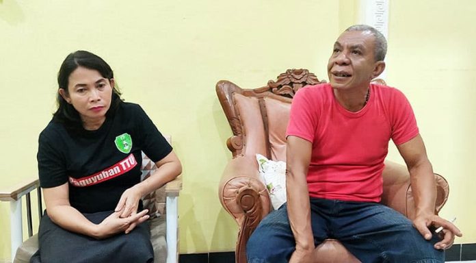 ayah dokter icha Agnes Nur Aziza dan Gabriel Pakaenoni, ayah dan ibu almarhumah dr. Icha.